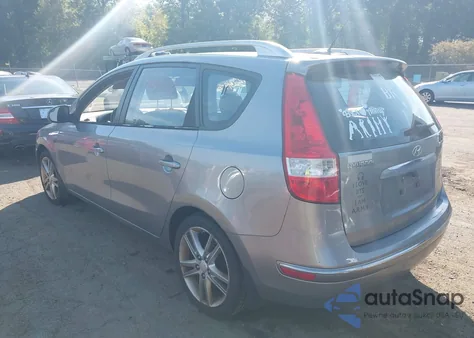 2011 Hyundai Elantra Touring Se z USA, uszkodzony, nr VIN KMHDC8AE3BU108847